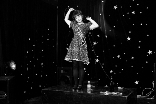 Singing Sadie
